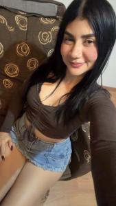 663371297: Chica busca chico en Gerona