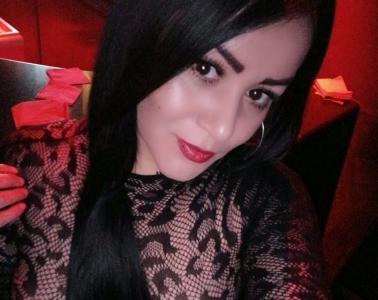 664244020: Chica busca chico en Murcia