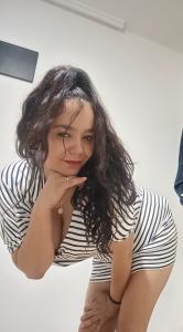 631786999: Chica busca chico en Valencia
