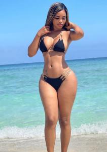 614742653: Chica busca chico en Málaga