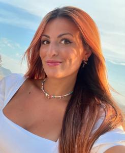 631366961: Chica busca chico en Sevilla