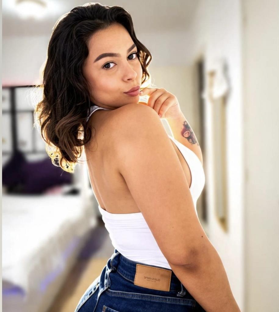 627065513: Chica busca chico en Valencia