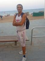 617510477: Chica busca chico en Barcelona