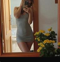 690716880: Chica busca chico en Barcelona