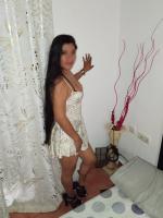613582111: Chica busca chico en Cantabria