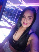 611257834: Chica busca chico en La Coruña