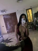 647594610: Chica busca chico en Málaga