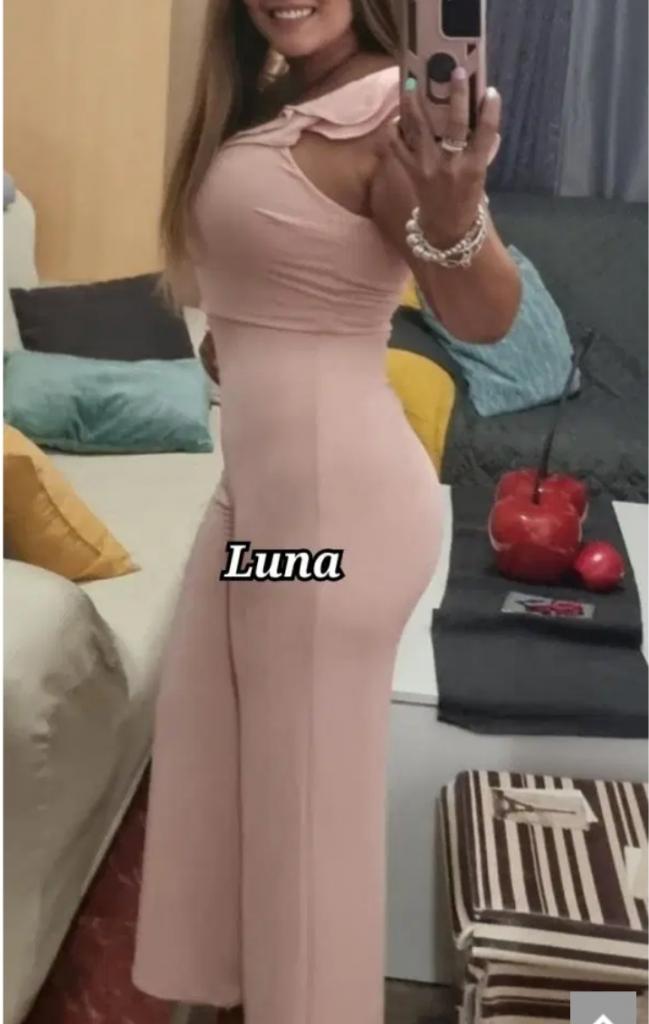 605656619: Chica busca chico en Sevilla