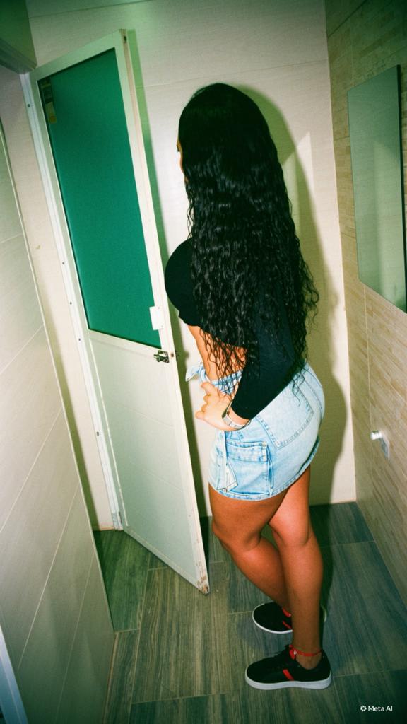 667092939: Chica busca chico en Huesca