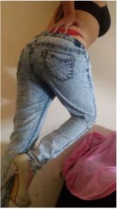 695304576: Chica busca chico en Sevilla