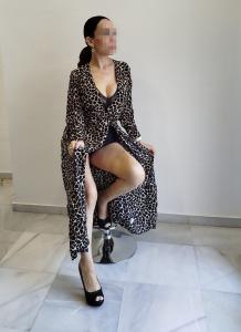 651457569: Chica busca chico en Sevilla