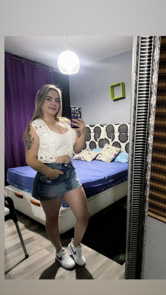 632272887: Chica busca chico en Navarra