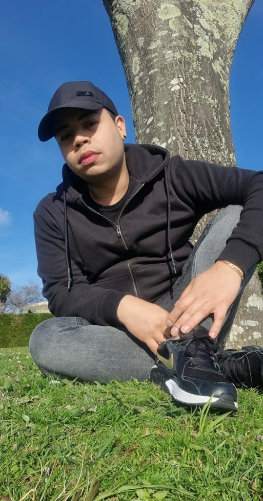 Chico busca chica en Pontevedra: 