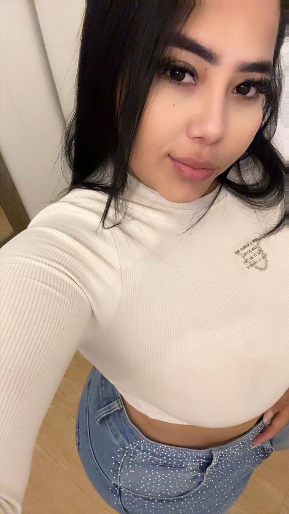 Chica busca chico en Almería: 