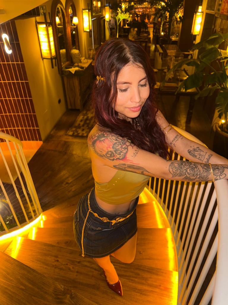 607434958: Chica busca chico en Málaga