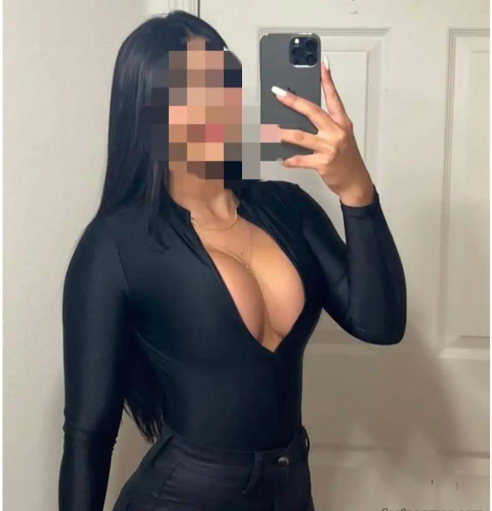 Chica busca chico en Granada: 