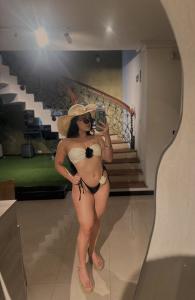 687037924: Chica busca chico en Madrid