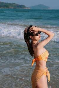 647138688: Chica busca chico en Barcelona