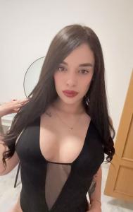 613904332: Chica busca chico en Málaga