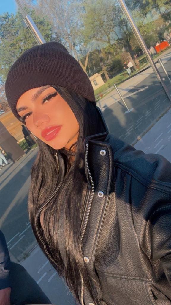 666104484: Chica busca chico en Pontevedra