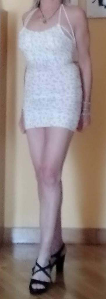 644695560: Chica busca chico en Navarra
