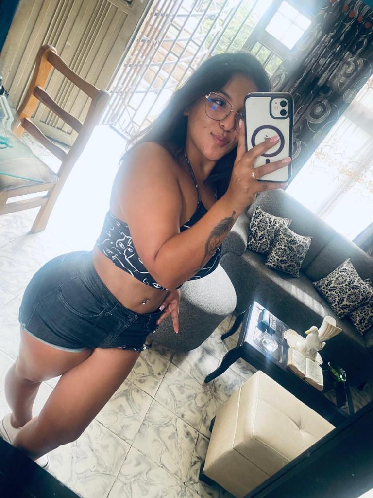 672788123: Chica busca chico en Pontevedra