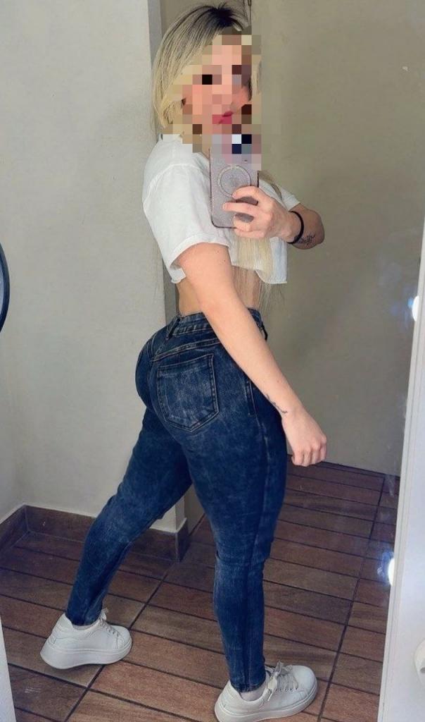 675038269: Chica busca chico en La Coruña