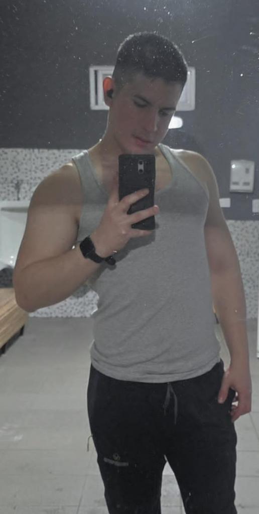 Chico busca chica en La Coruña: 