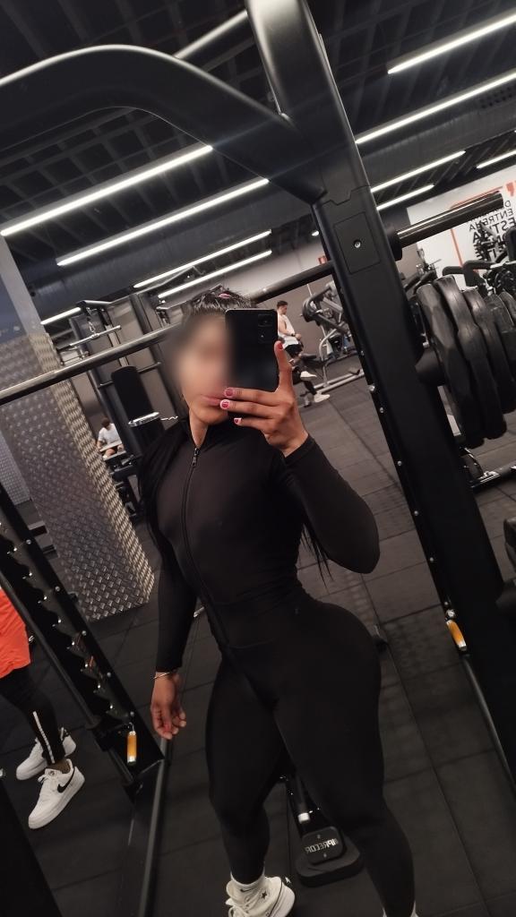 677771181: Chica busca chico en Granada