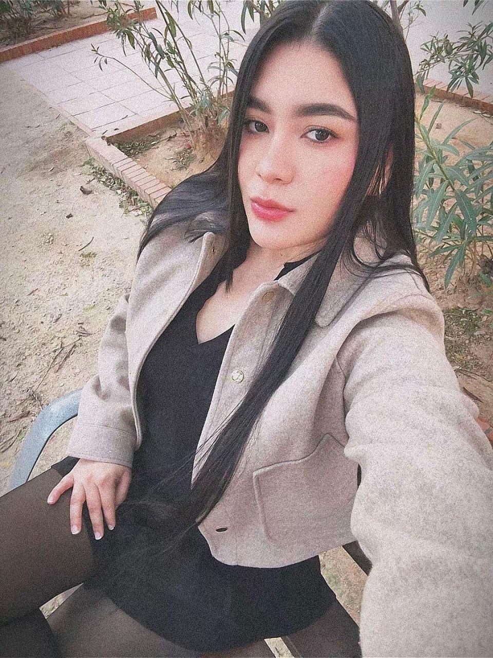 Chica busca chico en Valencia: Chica busca chico