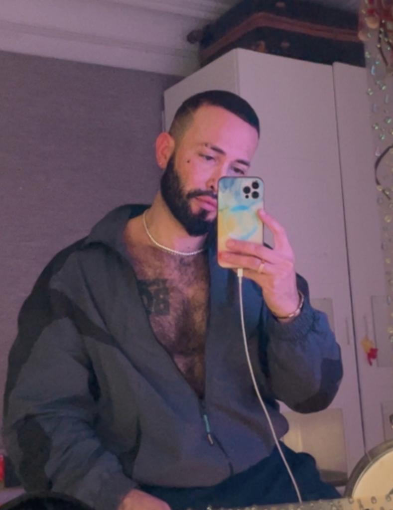 Chico busca chica en Castellón: 