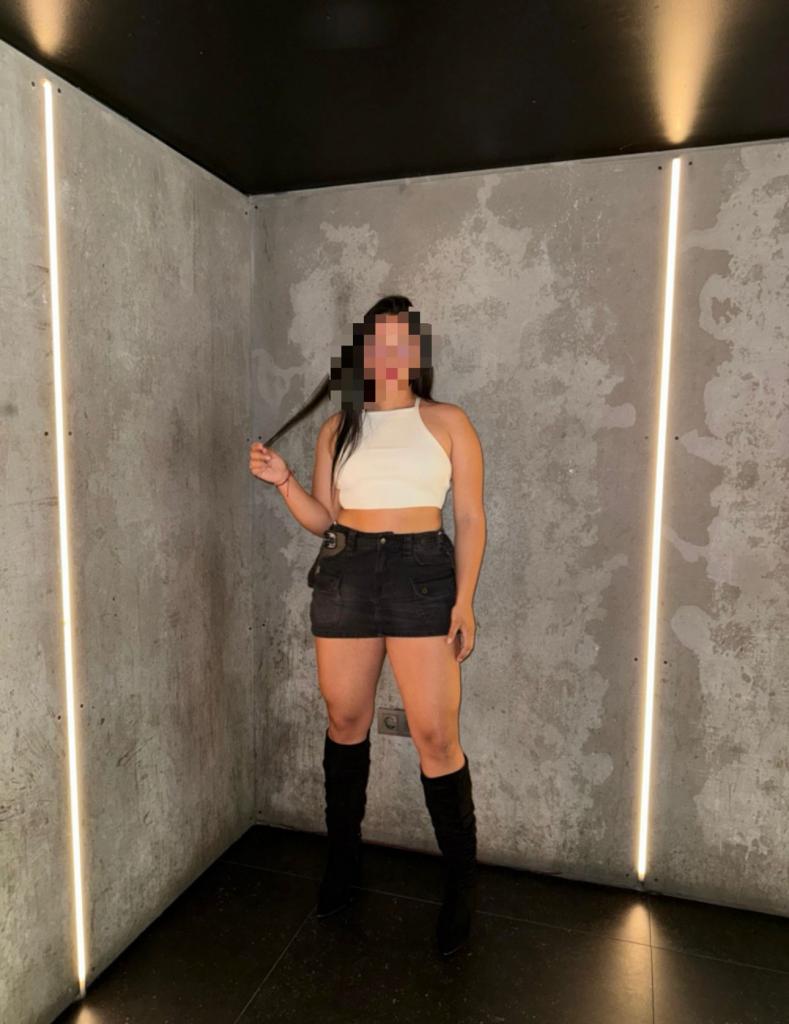 Chica busca chico en Sevilla: 