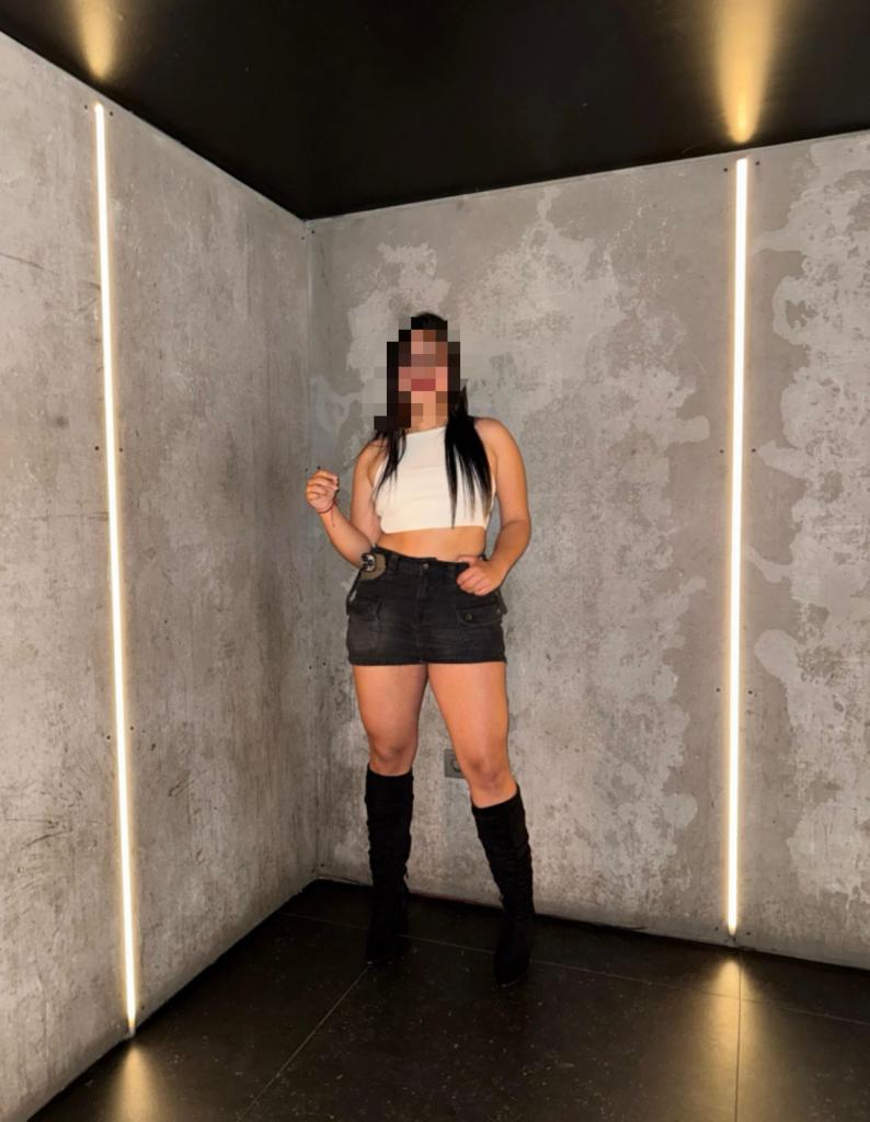 603126308: Chica busca chico en Sevilla