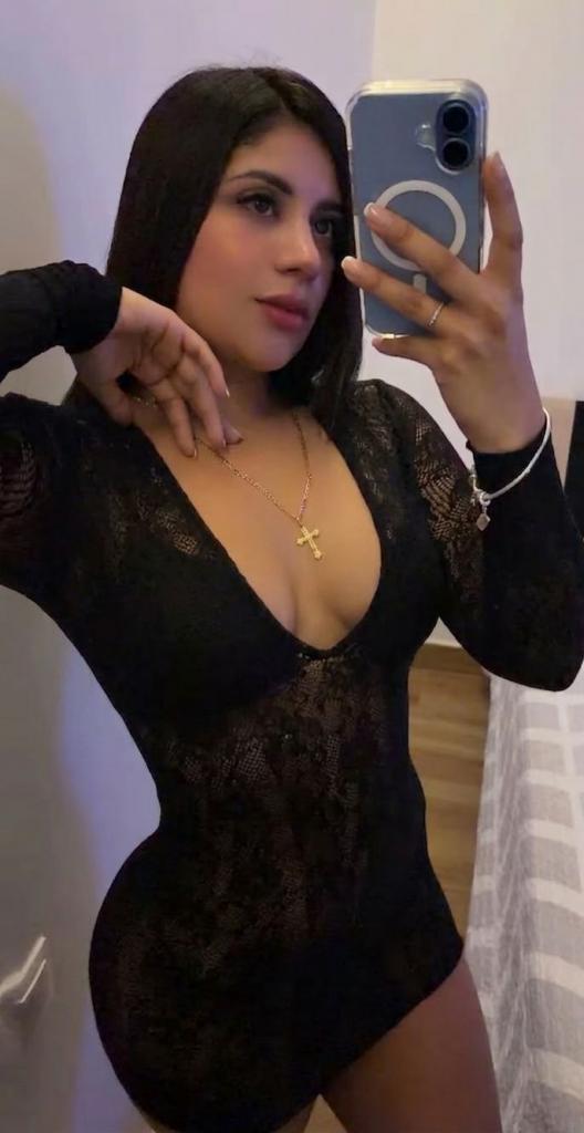 Chica busca chico en Málaga: Chica busca chico