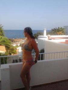 604259562: Chica busca chico en Ibiza