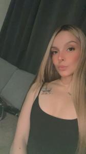 631178282: Chica busca chico en Barcelona