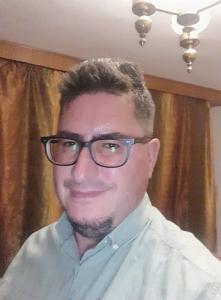 642734011: Chica busca chico en Tenerife