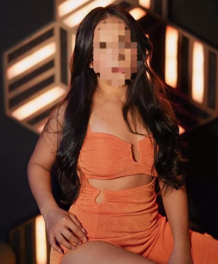 Chica busca chico en Cádiz: 