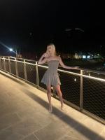 614881102: Chica busca chico en Sevilla