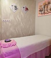 643174338: Chica busca chico en Gerona