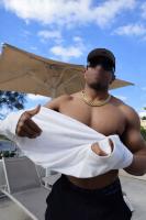 667589328: Chico busca chica en Sevilla