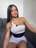 631773753: Chica busca chico en Madrid