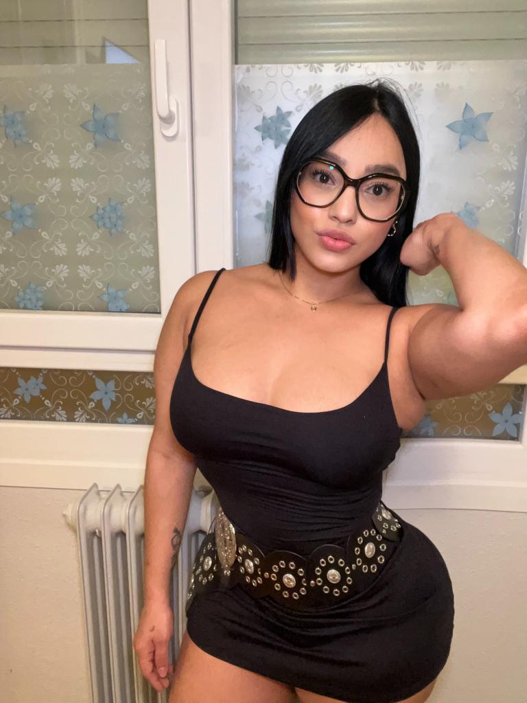 641398796: Chica busca chico en La Coruña