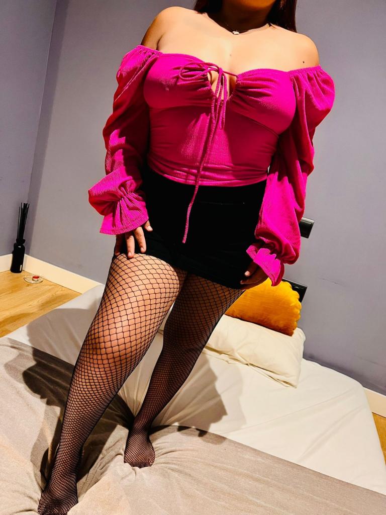 Chica busca chico en Málaga: Chica busca chico