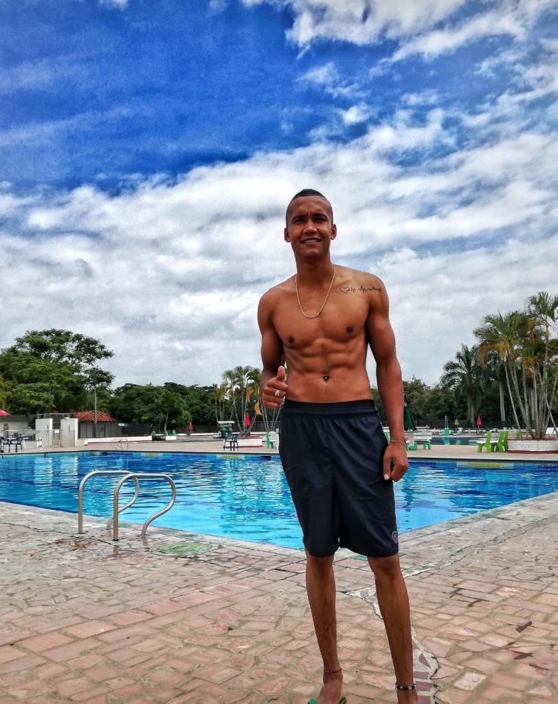 Chico busca chica en Valencia: 