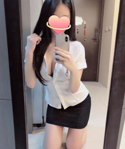 614776939: Chica busca chico en Barcelona