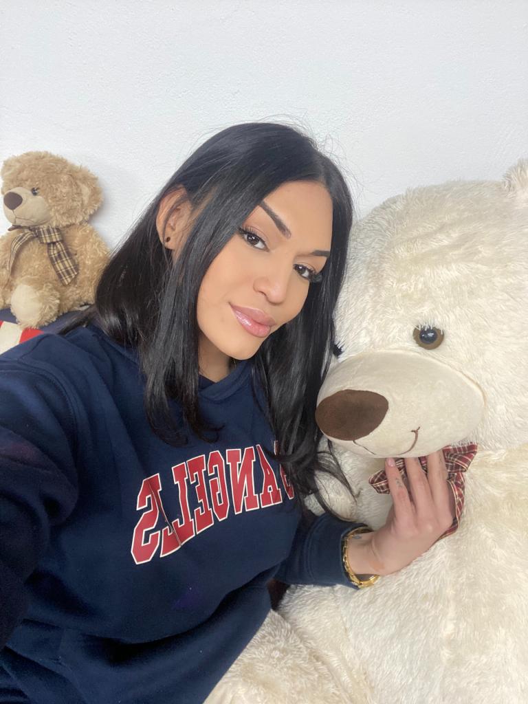 634071836: Transexual en Huelva