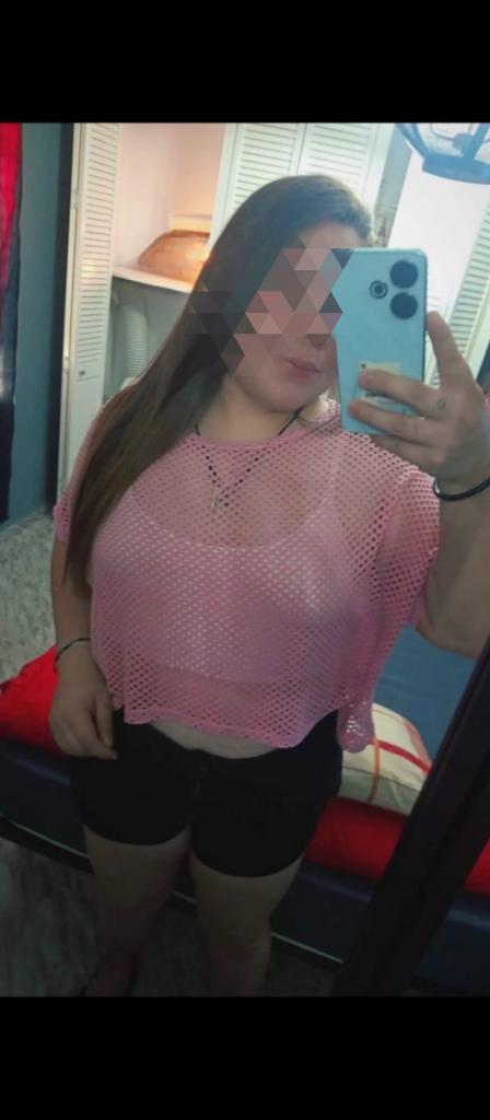 632367657: Chica busca chico en Barcelona