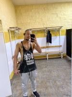 667685098: Chico busca chica en Sevilla