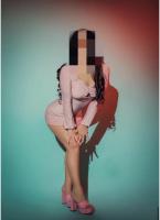 670860324: Chica busca chico en Madrid